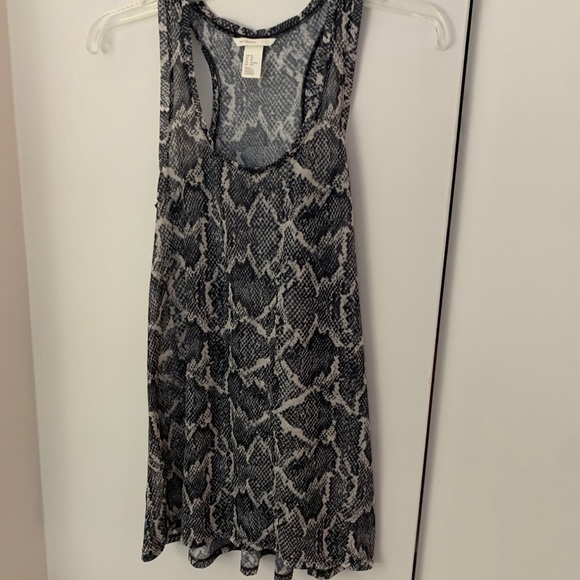 H&M Grey & White Snake Print Flowy Tank Top - Picture 8 of 8